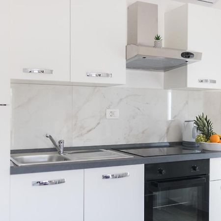 Agava Appartement Ugljan Buitenkant foto