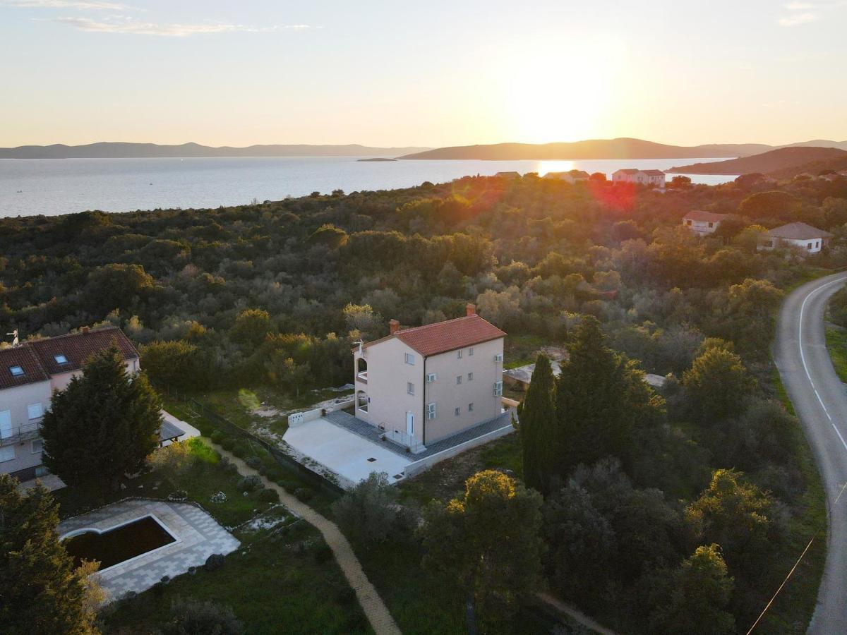 Agava Appartement Ugljan Buitenkant foto