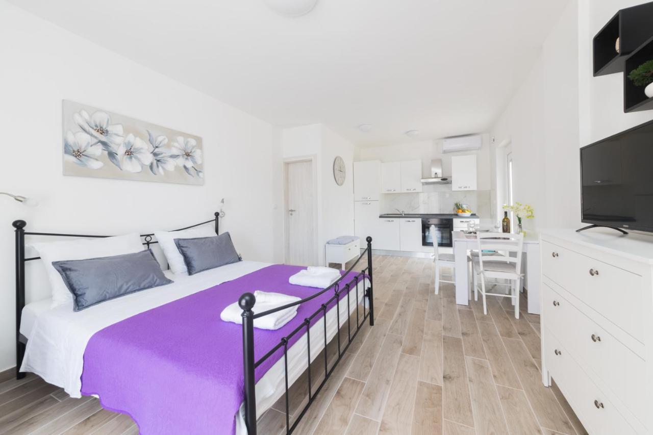 Agava Appartement Ugljan Buitenkant foto