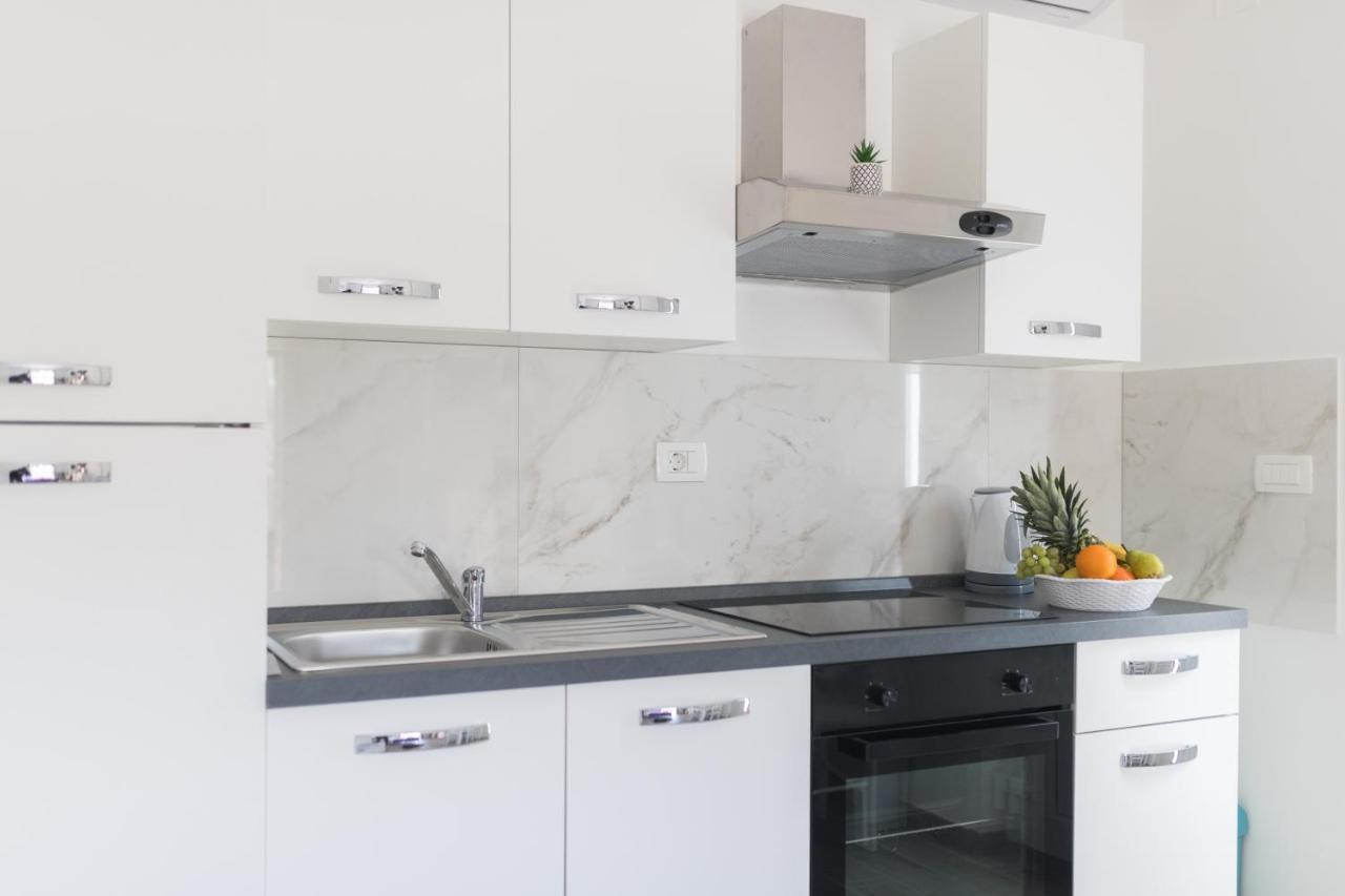 Agava Appartement Ugljan Buitenkant foto