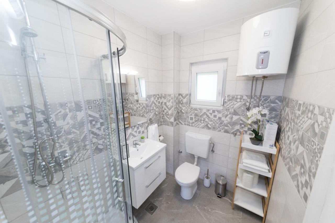 Agava Appartement Ugljan Buitenkant foto