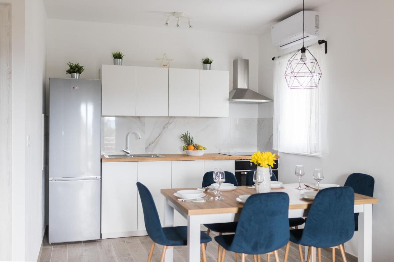 Agava Appartement Ugljan Buitenkant foto