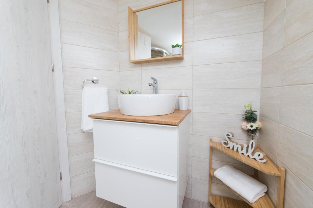 Agava Appartement Ugljan Buitenkant foto