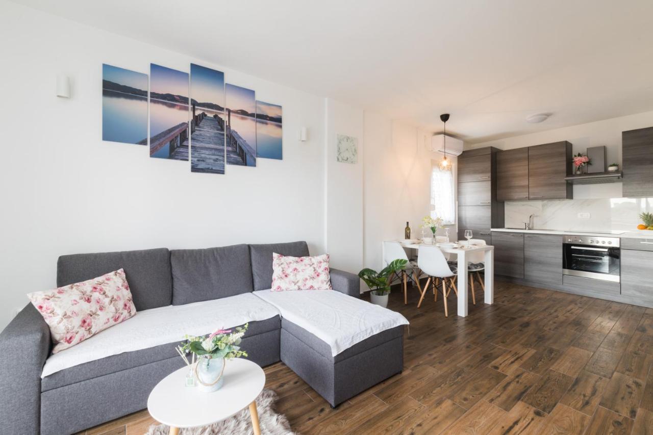 Agava Appartement Ugljan Buitenkant foto